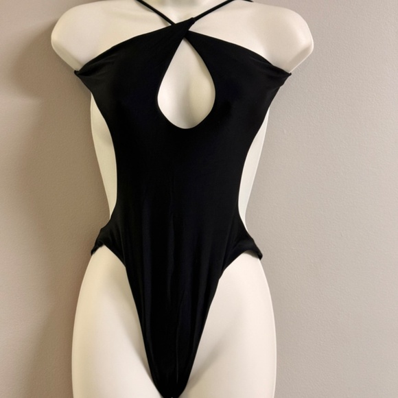 1 pc 2024 High Cut Cheeky Swimsuit NWT - Picture 2 of 4